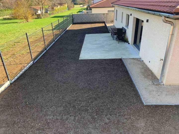 Aménagement de cour Priay